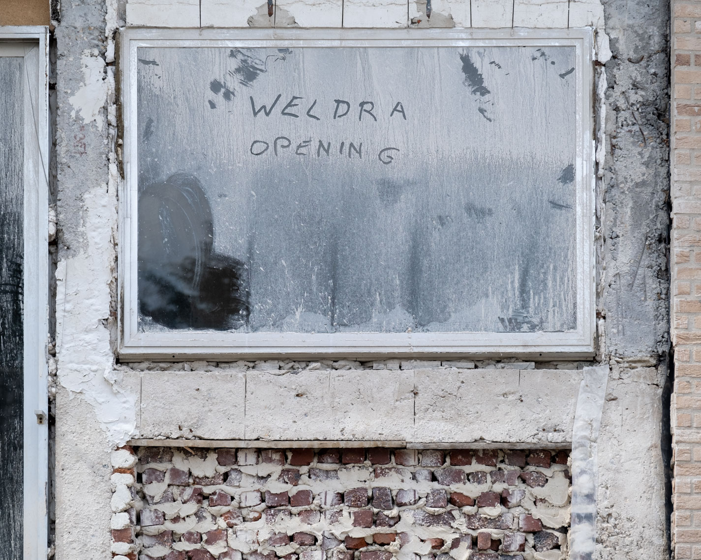 Weldra Opening